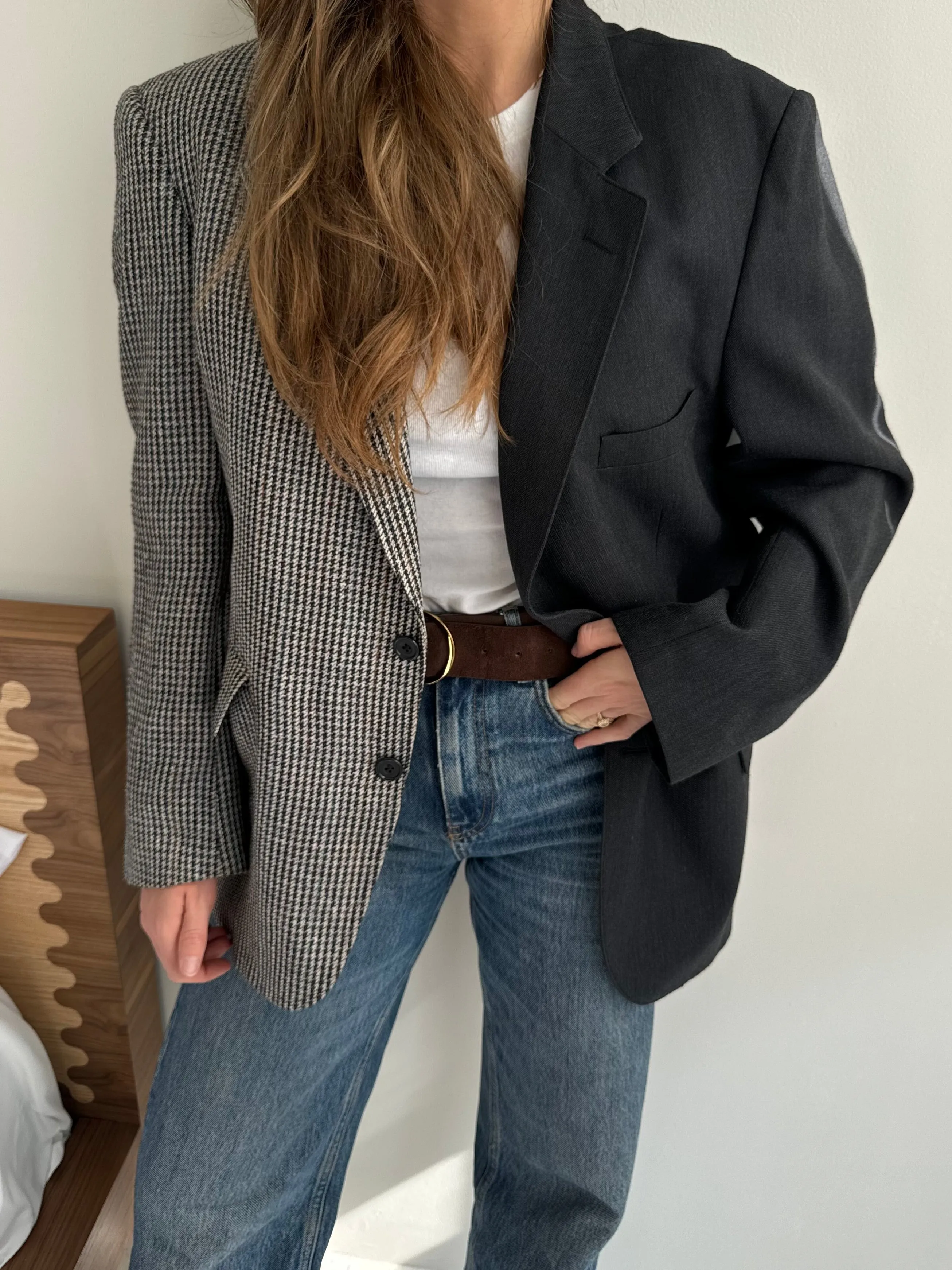 Stunning contrasted blazer in dark grey and houndstooth