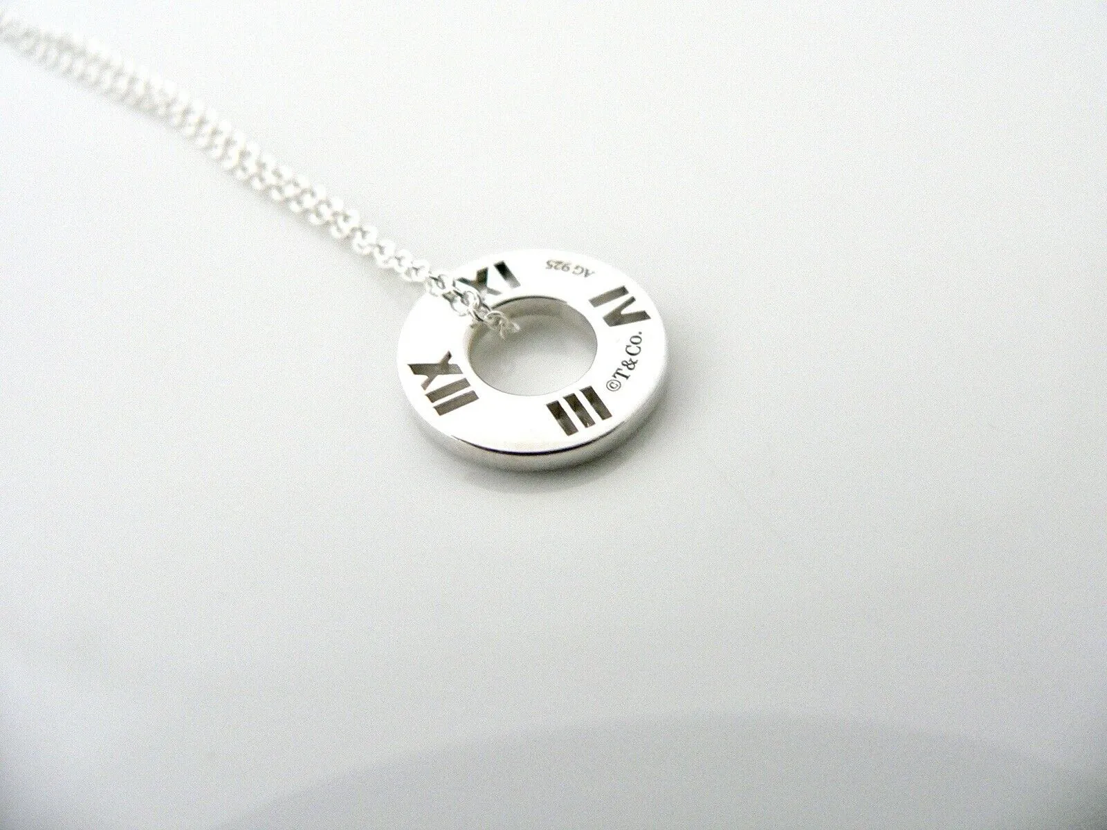 Tiffany & Co Atlas Necklace Circle Round Pendant Charm Chain Love Gift T & Co