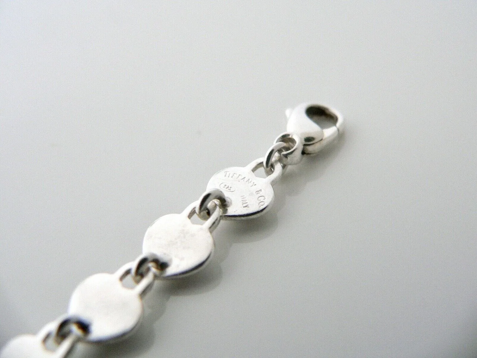 Tiffany & Co Heart Key Hole Link Links Bracelet Bangle Chain Silver 7.25 Inch Art