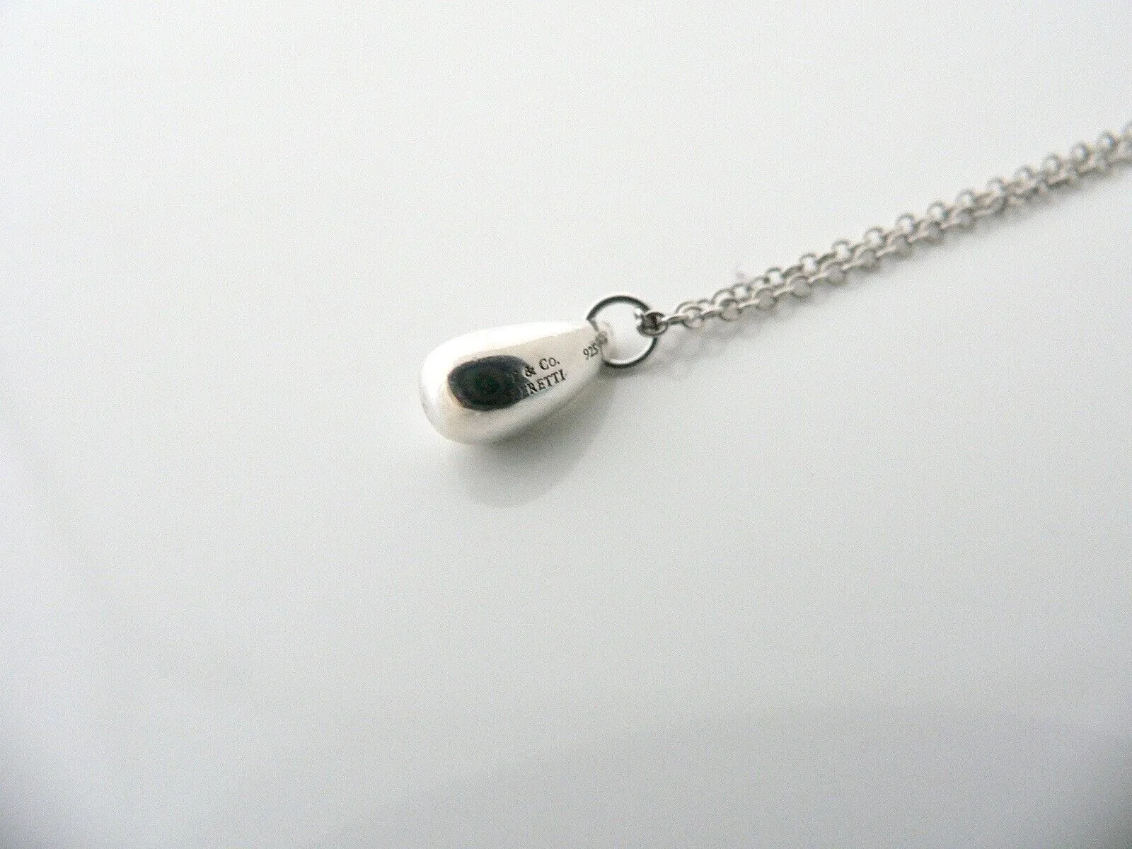 Tiffany & Co Peretti Mini Teardrop Necklace Pendant Charm Gift Love Silver