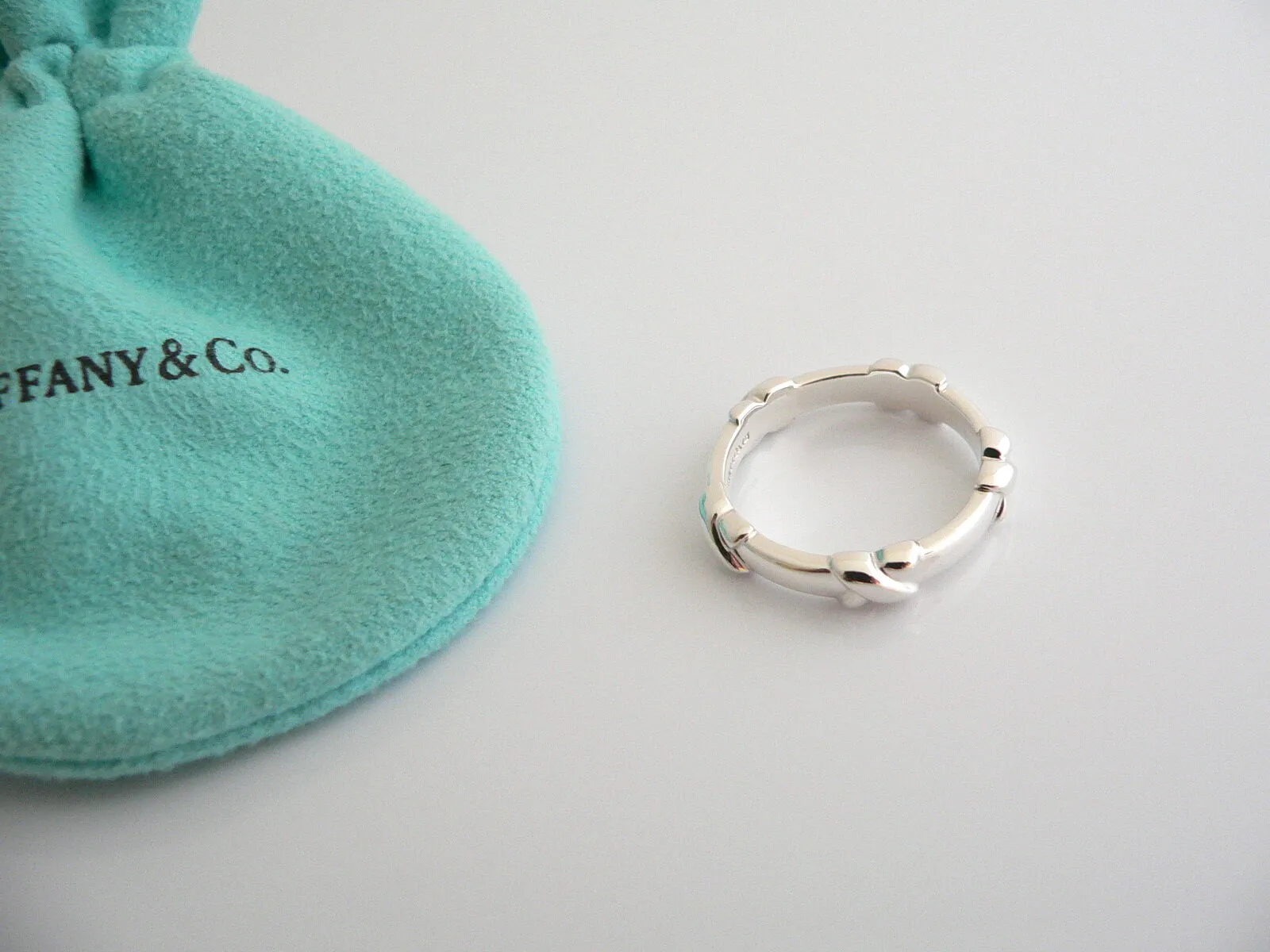 Tiffany & Co Signature X Stacking Ring Band Sz 8.75 Rare Mint Sterling Silver Gift Pouch
