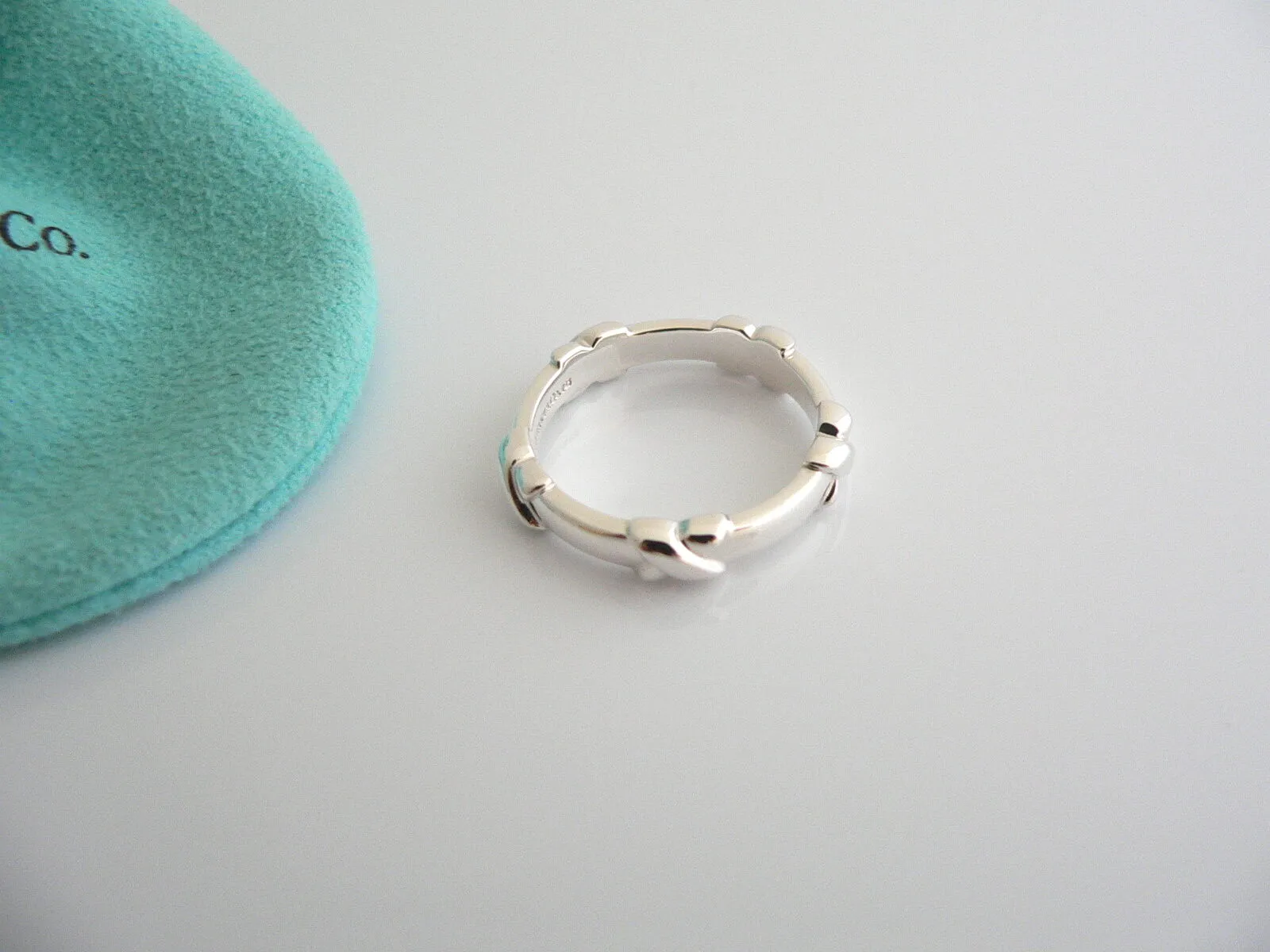 Tiffany & Co Signature X Stacking Ring Band Sz 8.75 Rare Mint Sterling Silver Gift Pouch