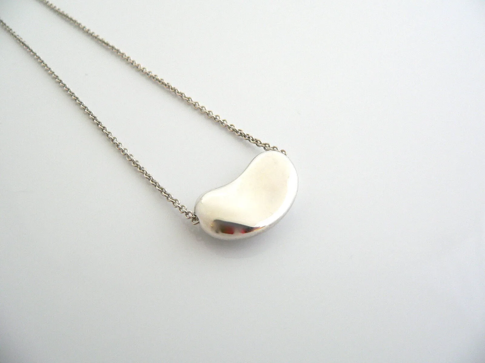 Tiffany & Co Silver Peretti Medium Bean Necklace Pendant 19 Inch Longer Gift