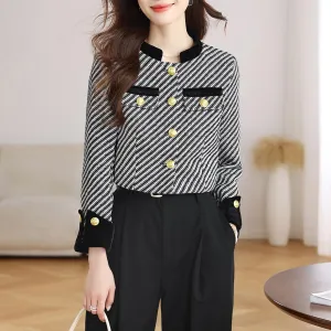 Timeless Striped Women's Blazer for a Chic Look