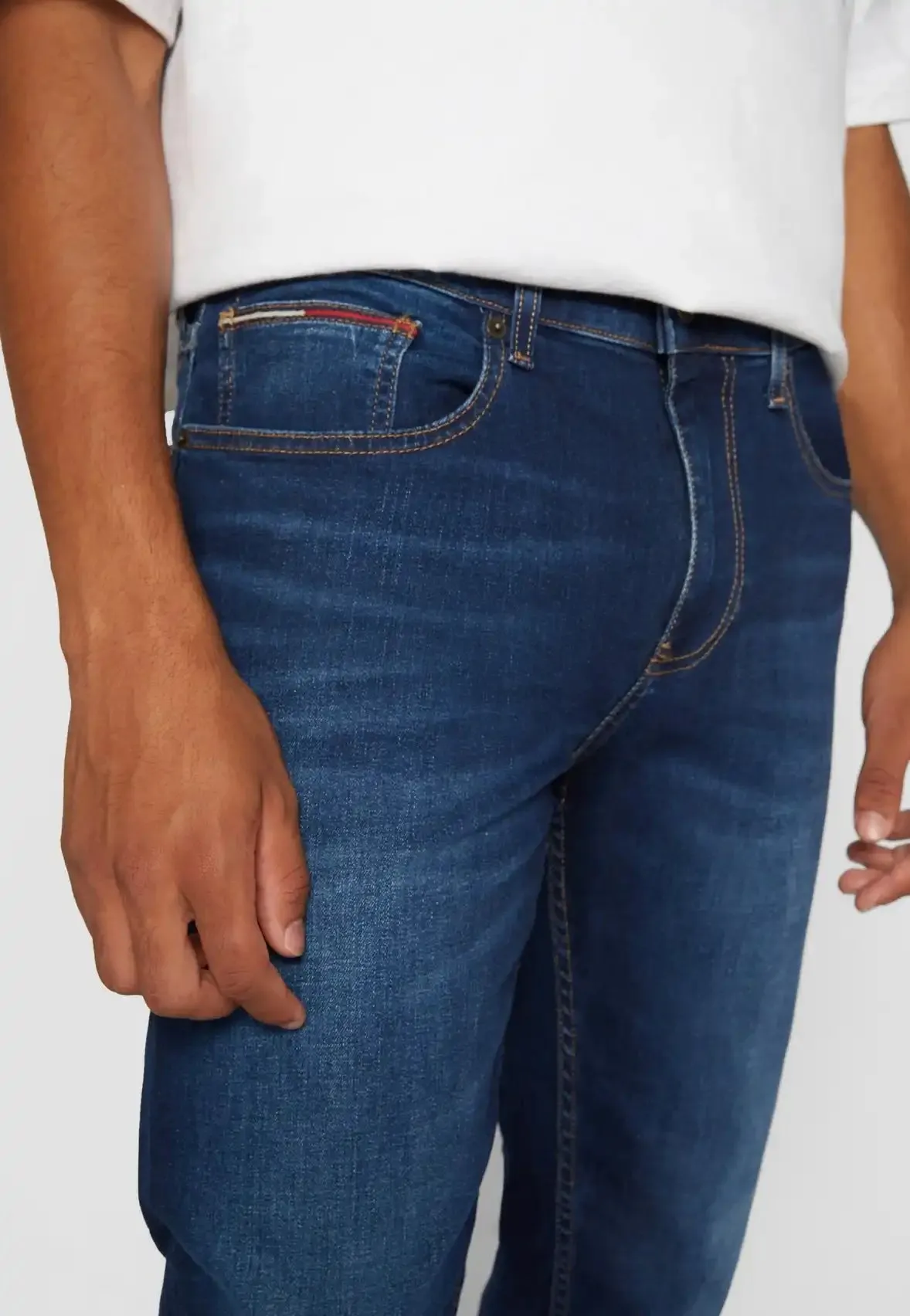 Tommy Jeans Austin Slim Tapered Jeans Aspen Dark Blue