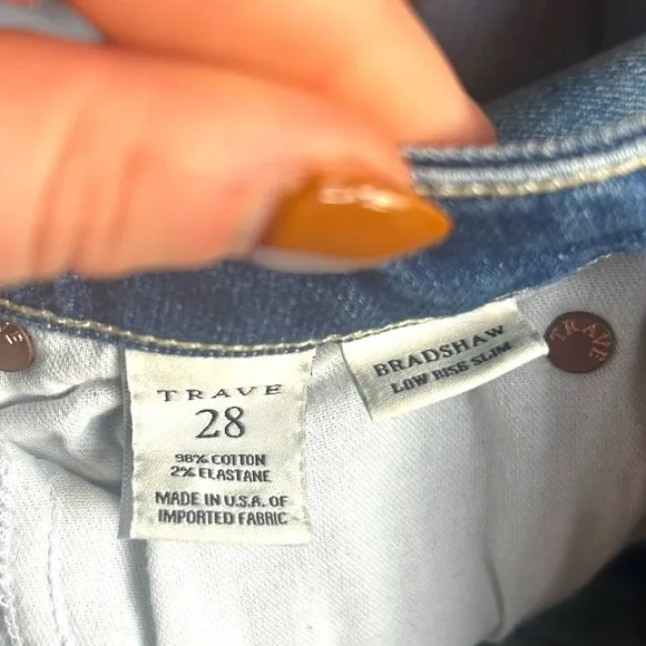 Trave Bradshaw Low Rise Slim Crop Jeans in Sweet Emotion Size 28 Frayed Hem
