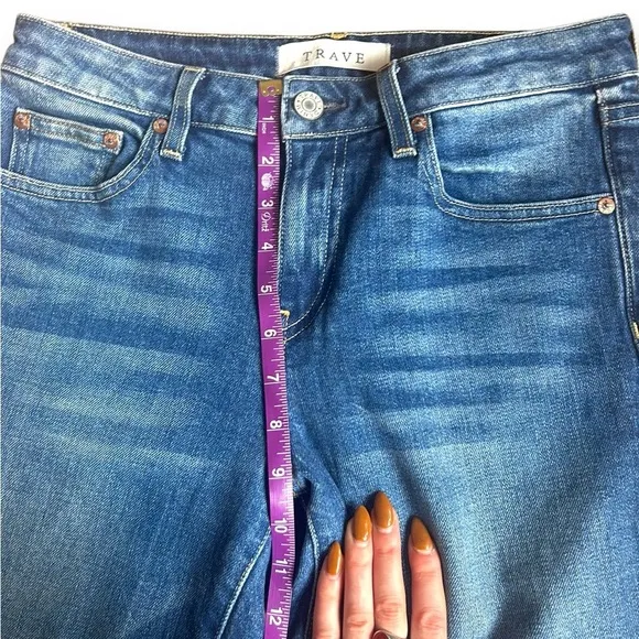 Trave Bradshaw Low Rise Slim Crop Jeans in Sweet Emotion Size 28 Frayed Hem