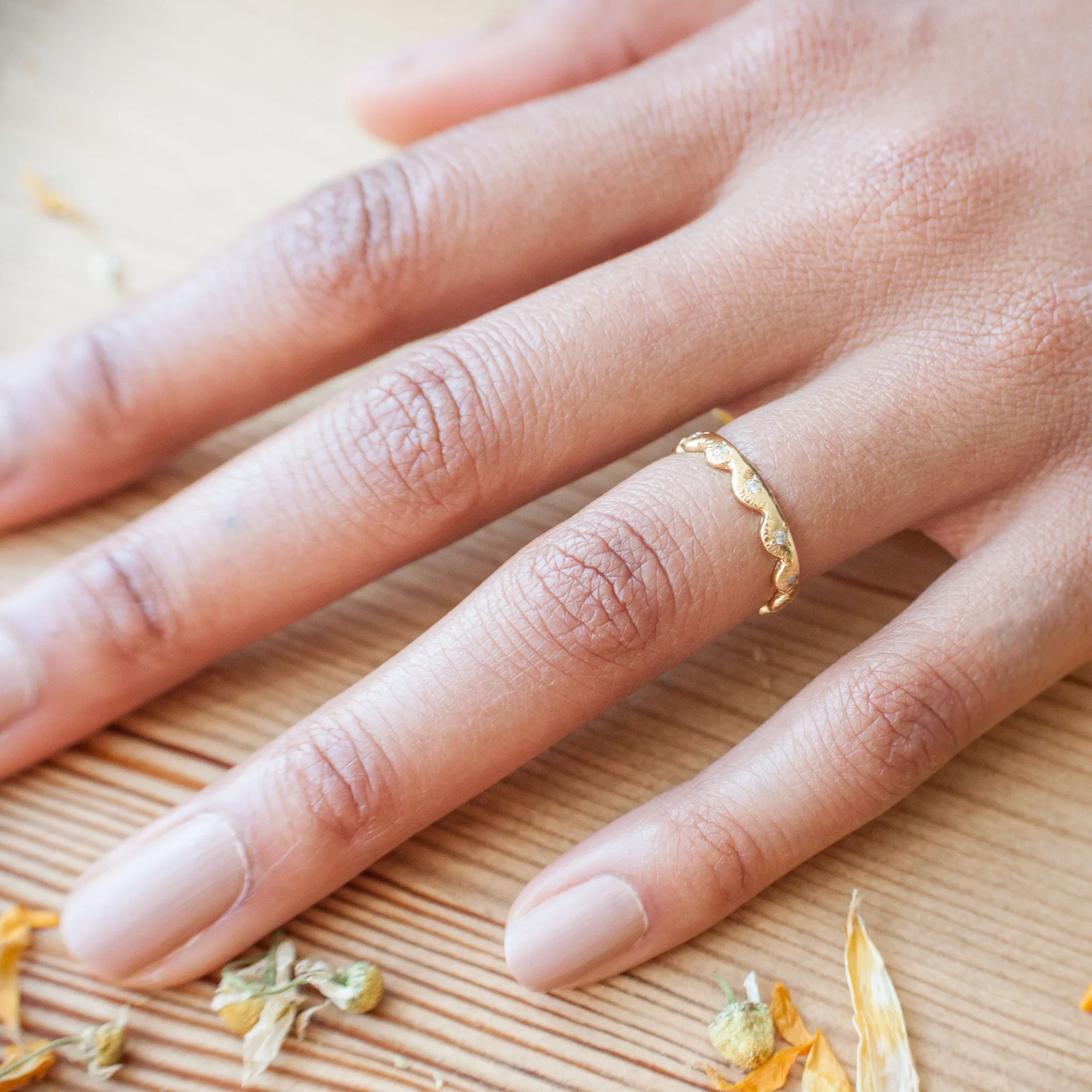 Venera Diamond Eternal Ring