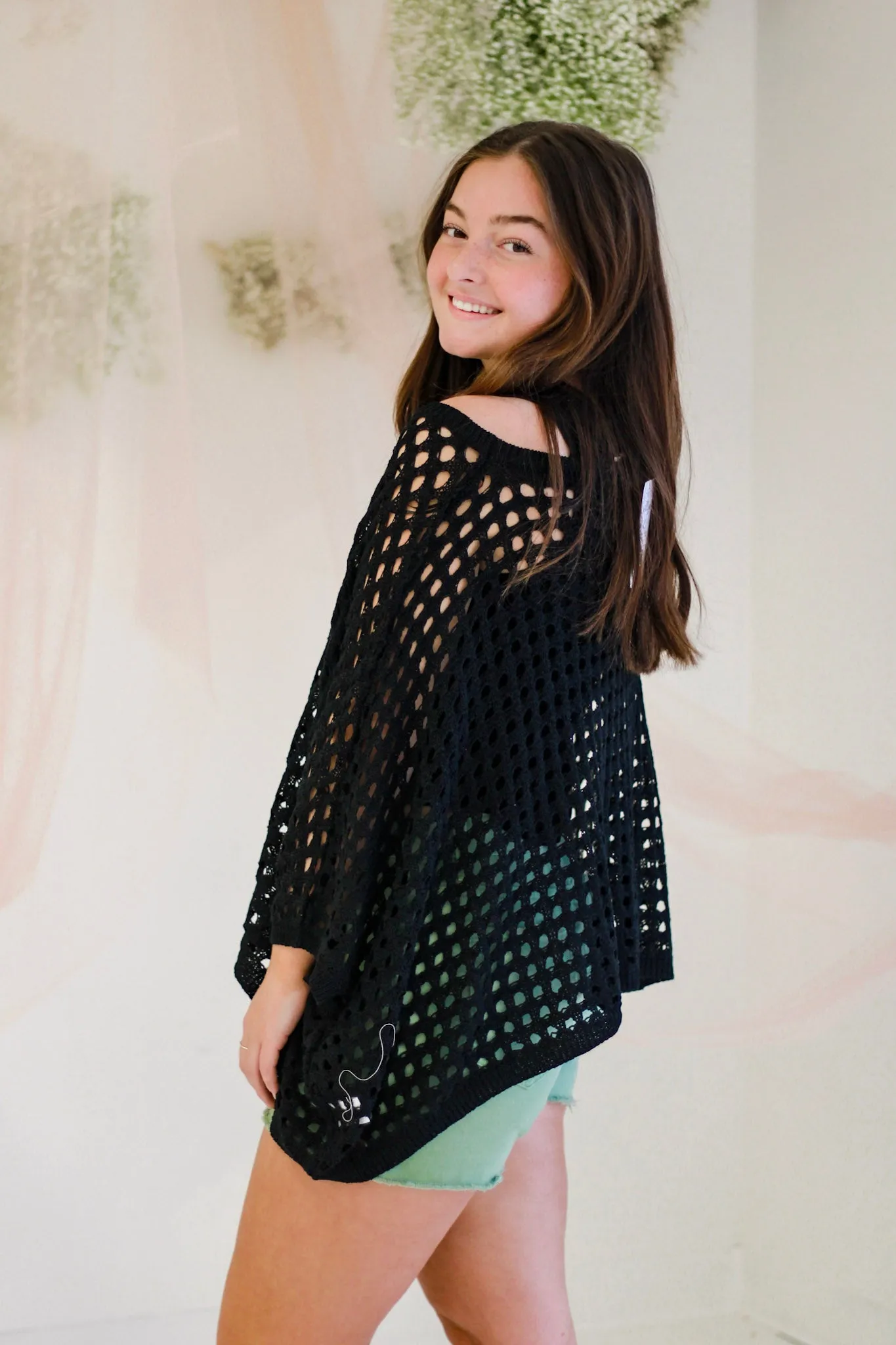 Versatile Ease Dolman Sleeve Loose Fit Top in Black