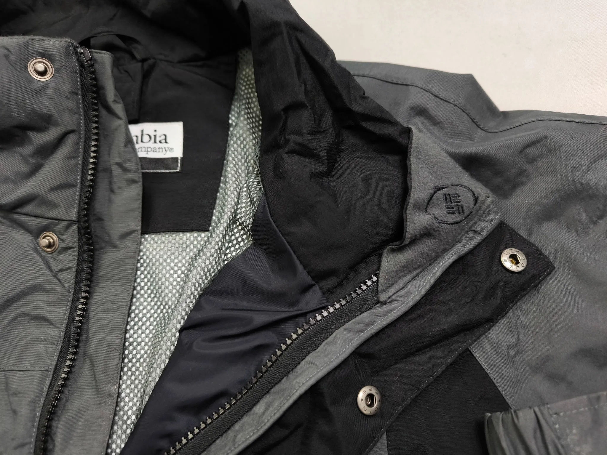 Vintage Columbia Jacket | XL