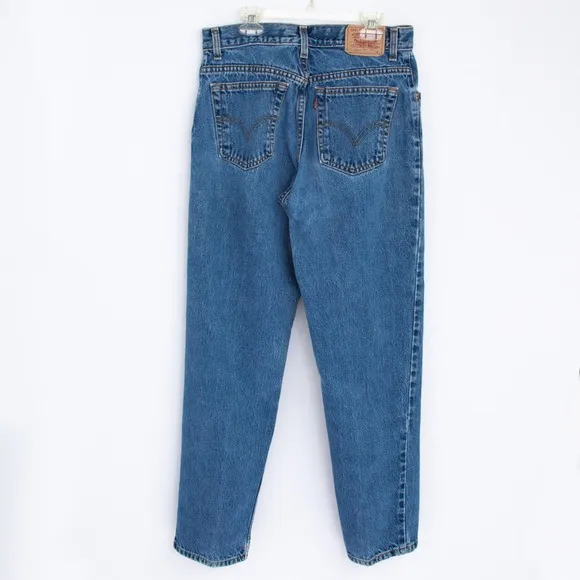 Vintage Levi’s high waist high rise Mom jean 550 Y2K vibe medium wash tapered 10