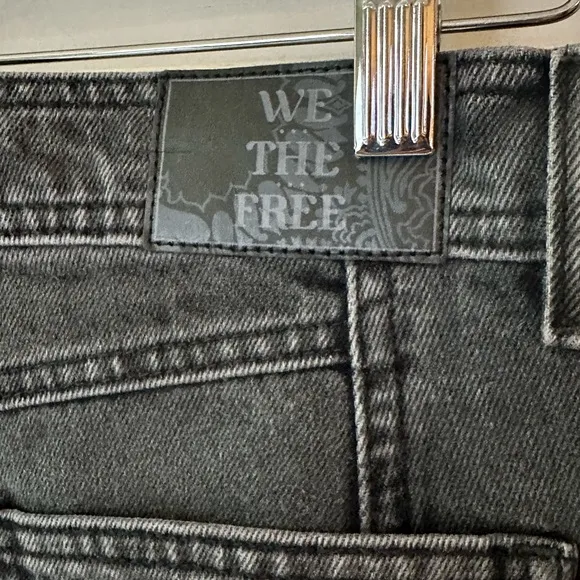 We The Free Xena Slim Straight Jeans NWT
