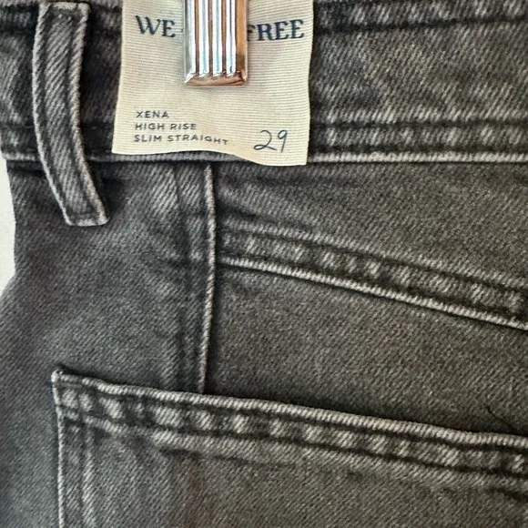 We The Free Xena Slim Straight Jeans NWT