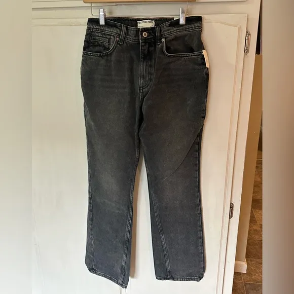 We The Free Xena Slim Straight Jeans NWT