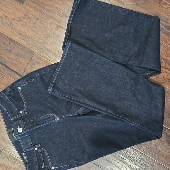 WHITE HOUSE BLACK MARKET HIGH RISE SKINNY FLARE SCULPT DARK WASH DENIM JEANS 0 S