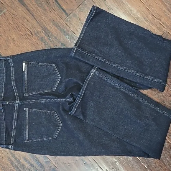 WHITE HOUSE BLACK MARKET HIGH RISE SKINNY FLARE SCULPT DARK WASH DENIM JEANS 0 S