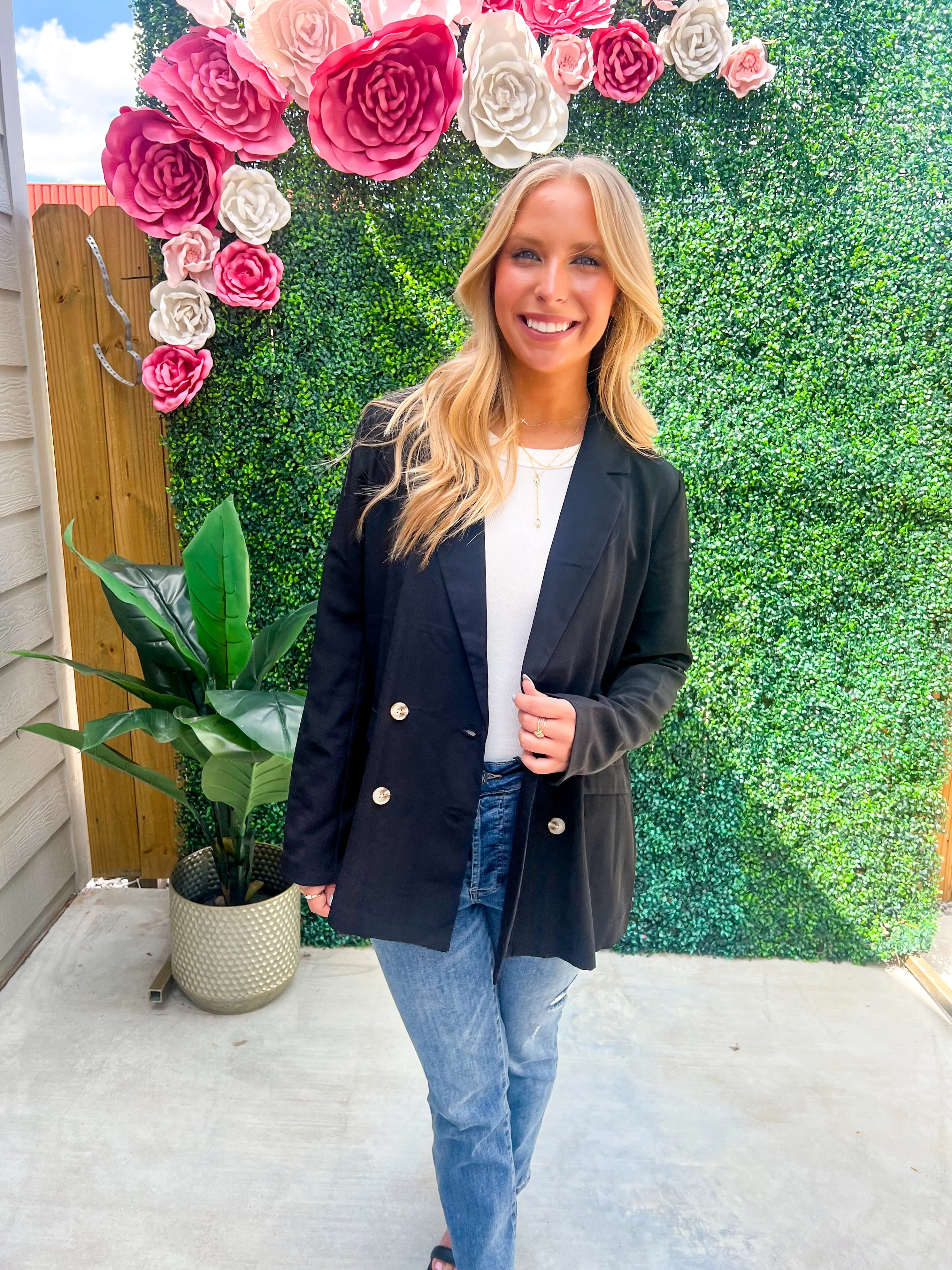 Wynn Black Blazer